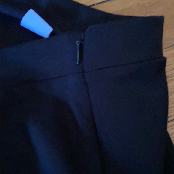 Black GAP flare above knee skirt size small - Picture 3 of 8